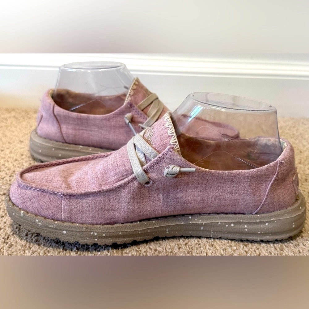 Like New Hey Dude Mauve Wendy Stretch Canvas Shoes w/ Polka-Dot Tan Sole - Picture 8 of 14